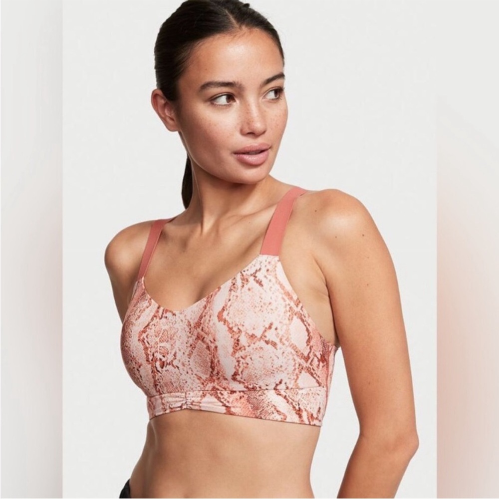 Victoria's Secret On Point Pink Snakeskin Sports Bra